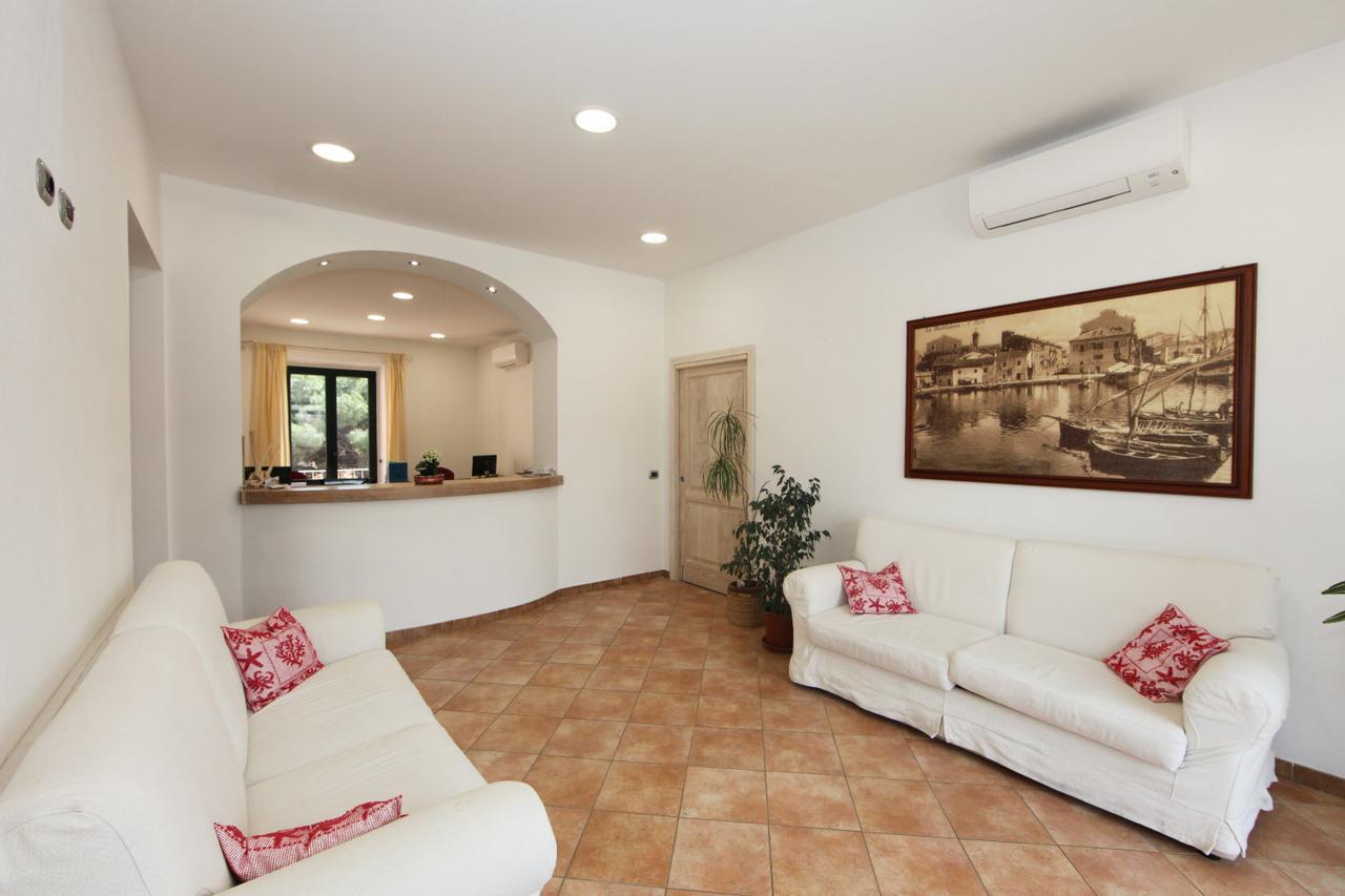Guest House Villabianca La Maddalena  Kültér fotó